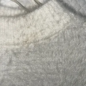 Gianni Bini fuzzy crop sweater ❤️‍🔥 thumbnail 8