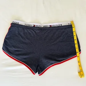 Tommy Hilfiger UO Exclusive Retro Shorts - Navy - M thumbnail 11