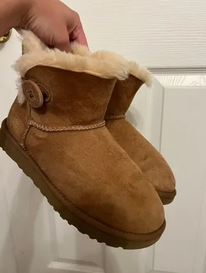 UGG Boots thumbnail 5
