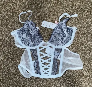 Victoria's Secret Corset thumbnail 1