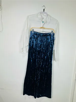 A New Day Women’s 2-Piece Outfit Set GAP Shirt & Velvet Wide Leg Pants Size Small thumbnail 9