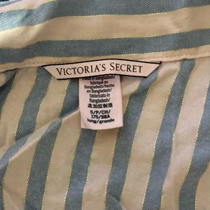 EUC Victoria’s Secret Flannel Pajama Set, Pink & Blue Classic Stripe SmL thumbnail 12