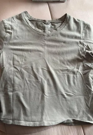 Abercrombie and fitch baby tee thumbnail 1