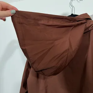 Girlfriend Collective Peregrine Windbreaker in Cocoa Brown Size Medium Zip Up thumbnail 12