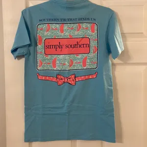 Simply Southern Shirt size S excellent condition length 26” bust 30” thumbnail 4
