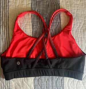 Lululemon Energy bra Sz 8 thumbnail 1