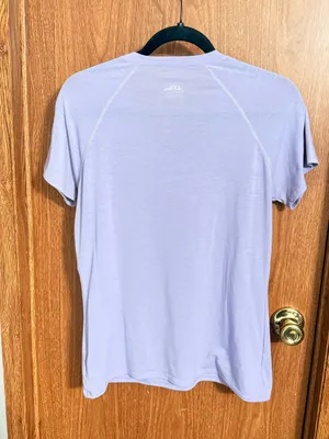 Under Armour Women's Light Purple V-Neck Tee thumbnail 3