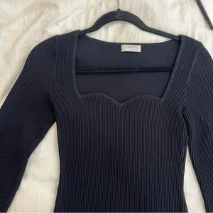 Aritzia Sculpt Knit Sweetheart Longsleeve thumbnail 11