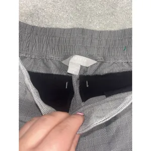 Athleta Pants Womens 4 Gray Black Plaid Brooklyn Ankle‎ Side Stripe Stretch thumbnail 4