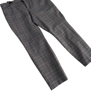 Old Navy grey & pink plaid houndstooth pixie pants thumbnail 4