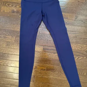 Lululemon Wunder Under Navy Leggings - AMAZING Condition thumbnail 2