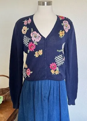 Vintage Floral hand Embroidered Knit‎ Sweater Navy V-Neck Cottagecore 3-D thumbnail 1