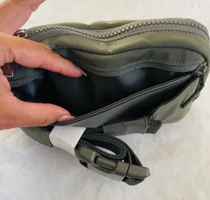 Lululemon Everywhere Belt Bag Grey Sage thumbnail 8