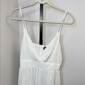 Elegant White Maxi Dress‎ thumbnail 3