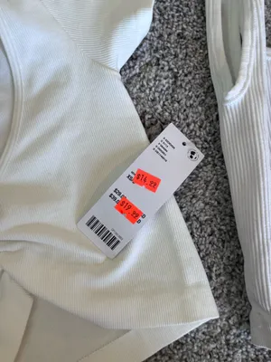 Urban Outfitters Crop tops thumbnail 4