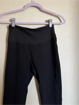 Alo Alosoft Lounge Leggings Size Medium in Black Rib Yoga Athleisure thumbnail 5