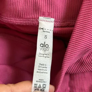 Alo mindful movement ribbed bike shorts thumbnail 4