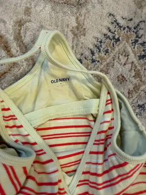 Old Navy Tank Built-In Bra thumbnail 3