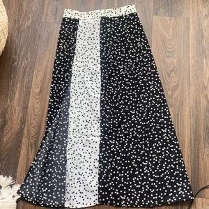 Heart Skirt with Slit thumbnail 1
