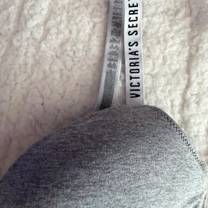 Victoria-s-secret Women's Grey Bra thumbnail 4