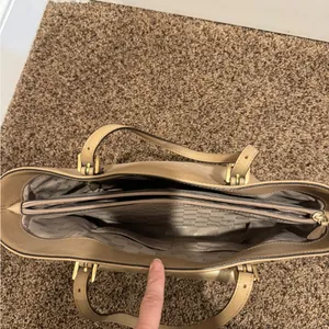 Michael Kors jet set tote EUC‎ thumbnail 4