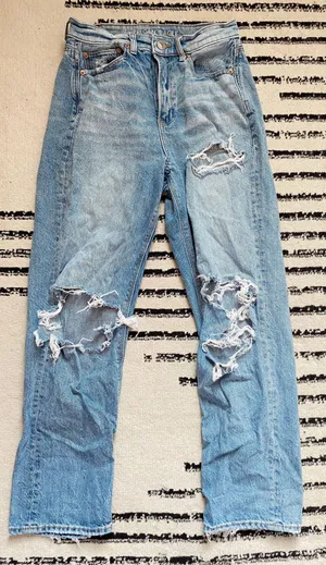 American Eagle Jeans thumbnail 1