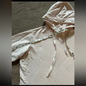 ATHLETA Pullover Yogi High Low Sweatshirt Pearl White Hoodie Long‎ Size Small thumbnail 7