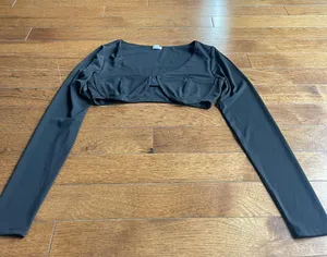 Garage Black Top thumbnail 1