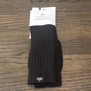 Alo Unisex Scrunch Sock In Black thumbnail 4