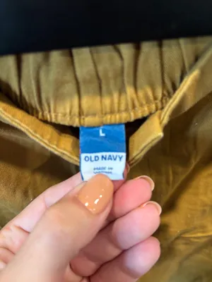 Old Navy Cargo Pants thumbnail 2