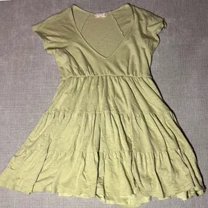 Whimsical Green Tiered‎ Ruffle V Neck Short Sleeve Boho T Shirt Mini Dress XS thumbnail 1