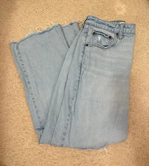Abercrombie High-Rise Jeans Curve Love thumbnail 1