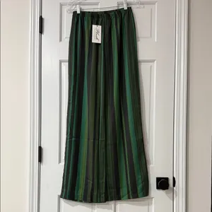 NWT Plush Revolve 2 piece day to evening pant set SIZE S thumbnail 13