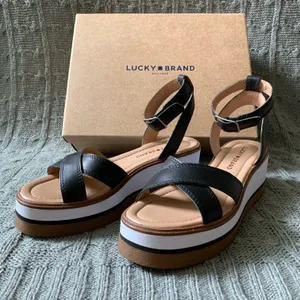 Women's Tarhi Wedge Sandal SZ 7 thumbnail 4