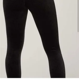 SPANX | Black Velvet Leggings 2070 size 3XL no flaws thumbnail 3