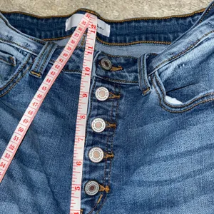 KanCan USA High Rise Distressed Jeggings Size 9/28 thumbnail 6