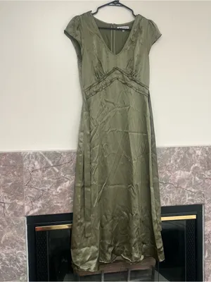 Reformation Kaye Silk-Satin Midi Dress Light Green Vneck Empire Waist thumbnail 2