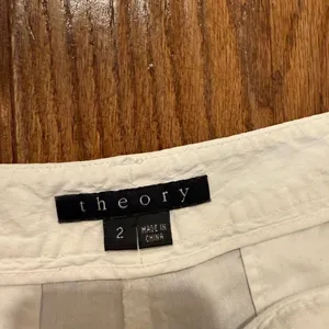Theory easy linen blend Bermuda shorts size 2 thumbnail 4
