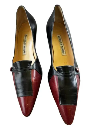 Vintage Manolo Blahnik Kitten Heels 36 Black Burgundy Two-Tone Leather Pumps thumbnail 1