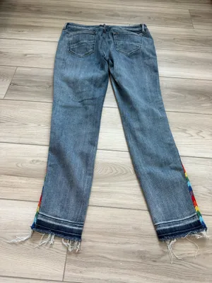 Anthropologie Driftwood Rainbow Embroidered Jackie Jeans thumbnail 5