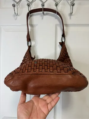 HARBOUR 2nd Braided leather shoulder bag Tuula model from in cognac color thumbnail 4
