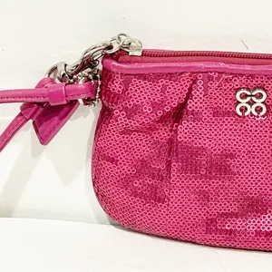 Coach‎ Audrey Pink Sequence Small Wristlet Evening Clutch RARE thumbnail 2