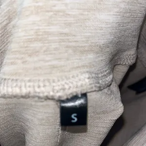 Alphalete compression leggings thumbnail 3