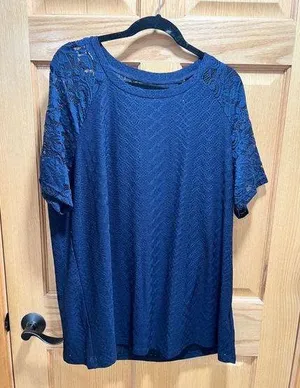Bloomchic Women's 18/20 2X Lace Short Sleeve Blouse - Navy Blue NWT thumbnail 1
