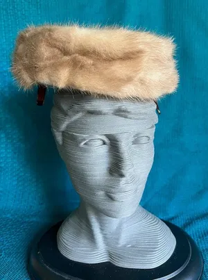 Vintage pill box hat fur with combs Brown thumbnail 1