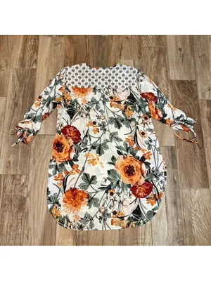 Anthropologie Fig & Flower Top White Multi Floral 1/4 Button 3/4 Sleeves Tunic thumbnail 3