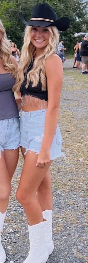 Amazon Black Tassel Tank Top thumbnail 3