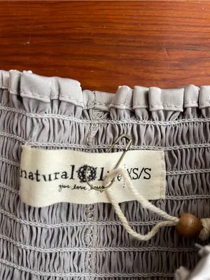 NATURAL LIFE Daisy Flowy Satin Shorts Smocked Silver Gray XS/S 💛🎀 thumbnail 5
