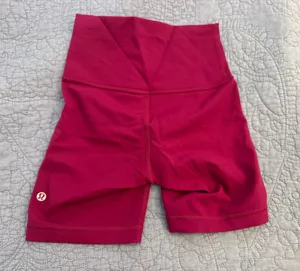 Lululemon Wunder Under 6 in biker shorts thumbnail 1