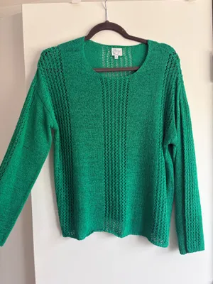 Francesca's Sweater thumbnail 1